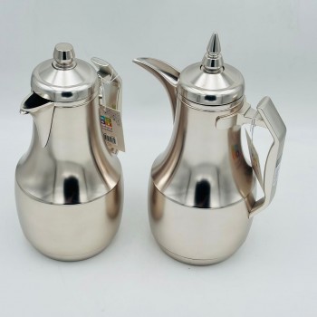 طقم  ترمس  شاي وقهوة أنيق يجمع بين التصميم العصري والانيق 