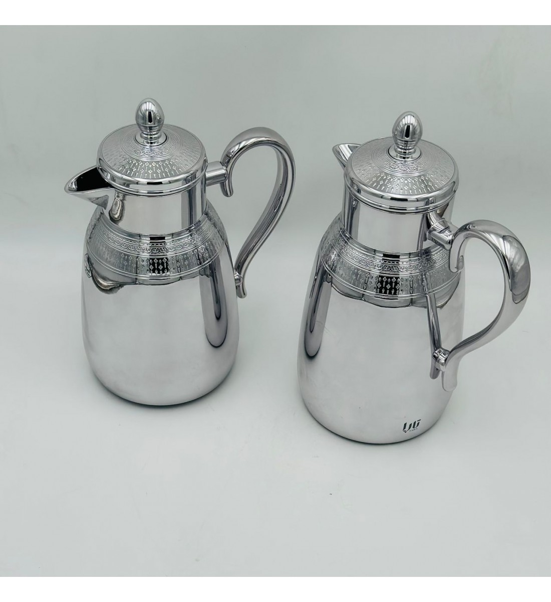 طقم ترمس شاي وقهوة أنيق يجمع بين التصميم العصري والانيق طقم ترمس شاي وقهوة أنيق يجمع بين التصميم العصري والانيق