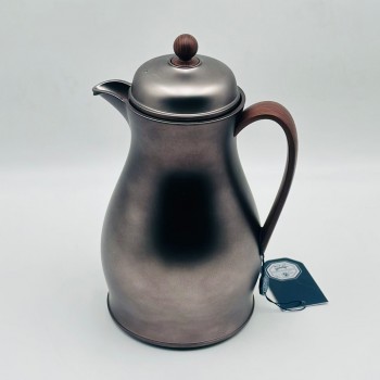 ترمس أنيق بتصميم عصري يجمع بين البساطة والفخامة، مصنوع من هيكل معدني1لتر 