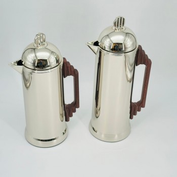 طقم  ترمس  شاي وقهوة أنيق يجمع بين التصميم العصري والانيق 