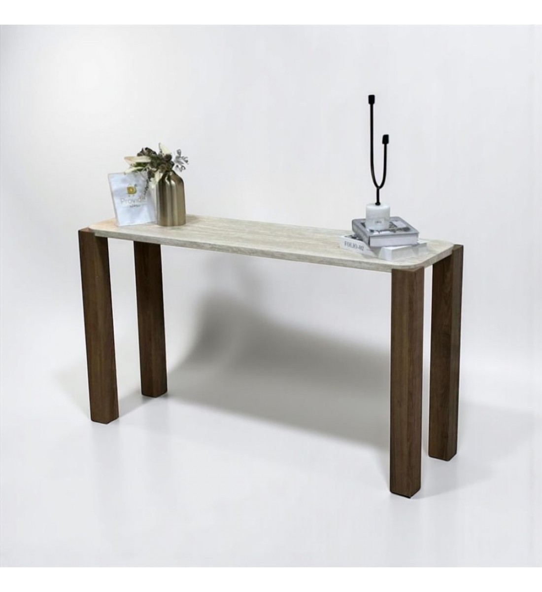 كنسول خشبي بتصميم عصرى ومميز