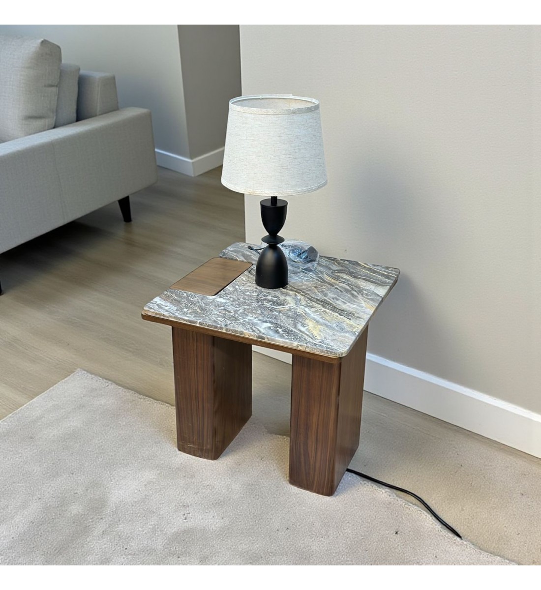 طاولة قهوة أنيقة بتصميم عصري ولون بني فاخر،60×60×60سم (منتج تفصيل ) طاولة قهوة أنيقة بتصميم عصري ولون بني فاخر،60×60×60سم (منتج تفصيل )