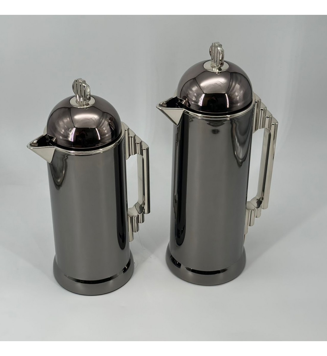 طقم ترمس شاي وقهوة أنيق يجمع بين التصميم العصري والانيق طقم ترمس شاي وقهوة أنيق يجمع بين التصميم العصري والانيق