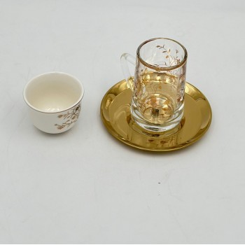 طقم كاسات وفناجين مع الصحن 18قطعه