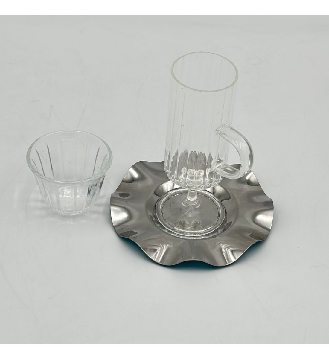 طقم كاسات وفناجين مع الصحن 18قطعه