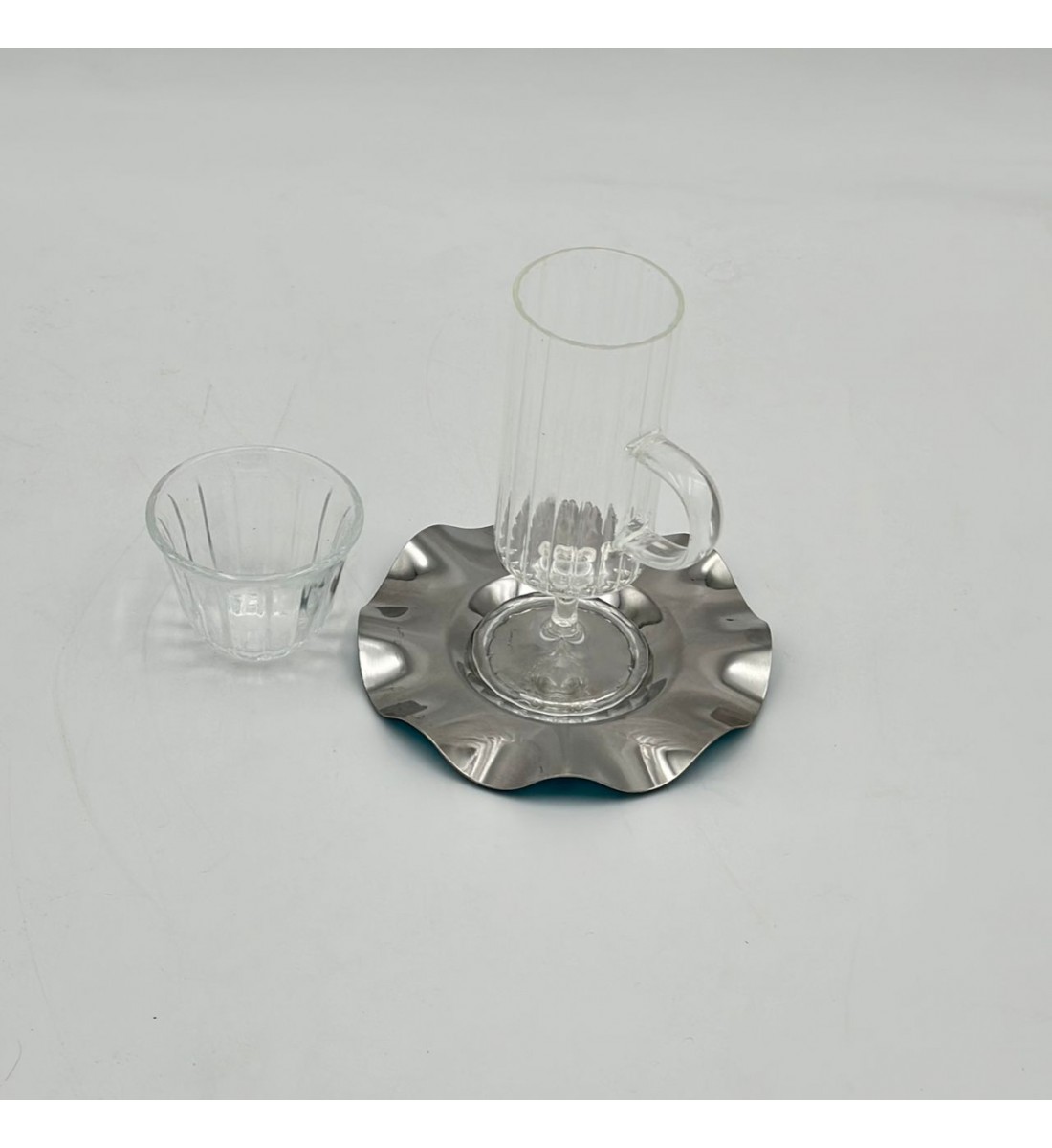 طقم كاسات وفناجين مع الصحن 18قطعه