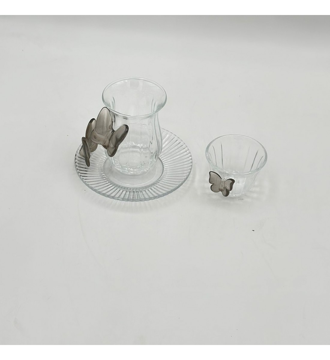 طقم كاسات وفناجين مع الصحن 18قطعه