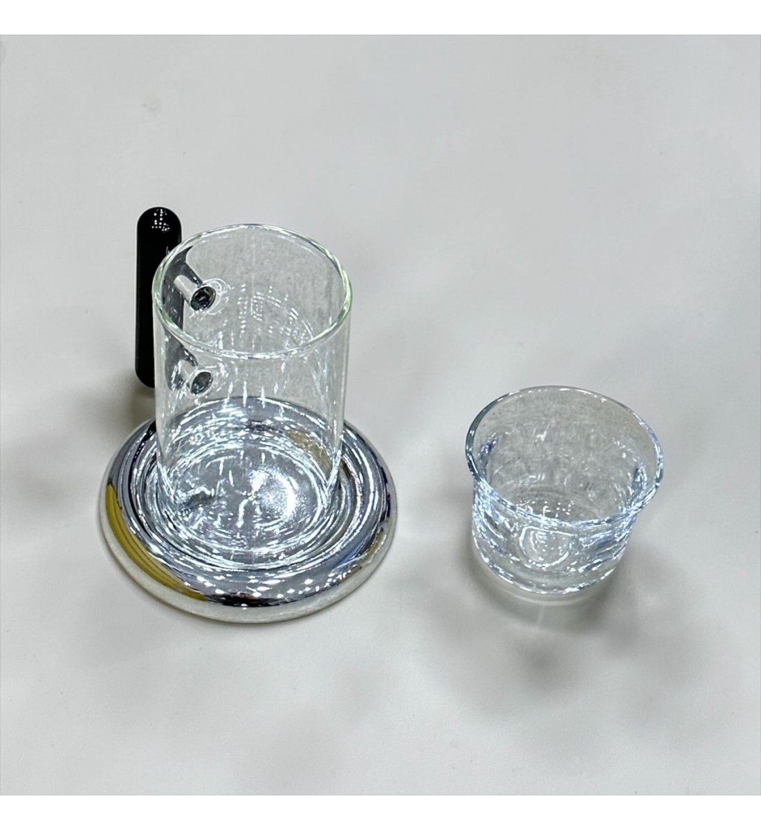 طقم كاسات وفناجين مع الصحن 18قطعه