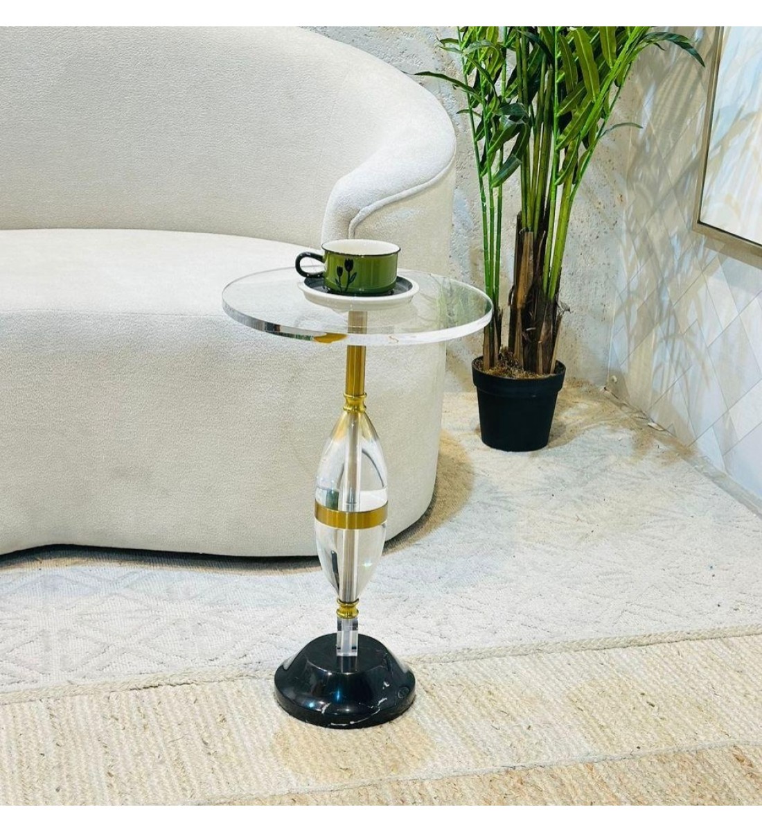  طاولة جانبية فاخرة بتصميم عصري أنيق 35×35×57سم 