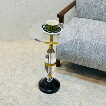  طاولة جانبية فاخرة بتصميم عصري أنيق 35×35×57سم 