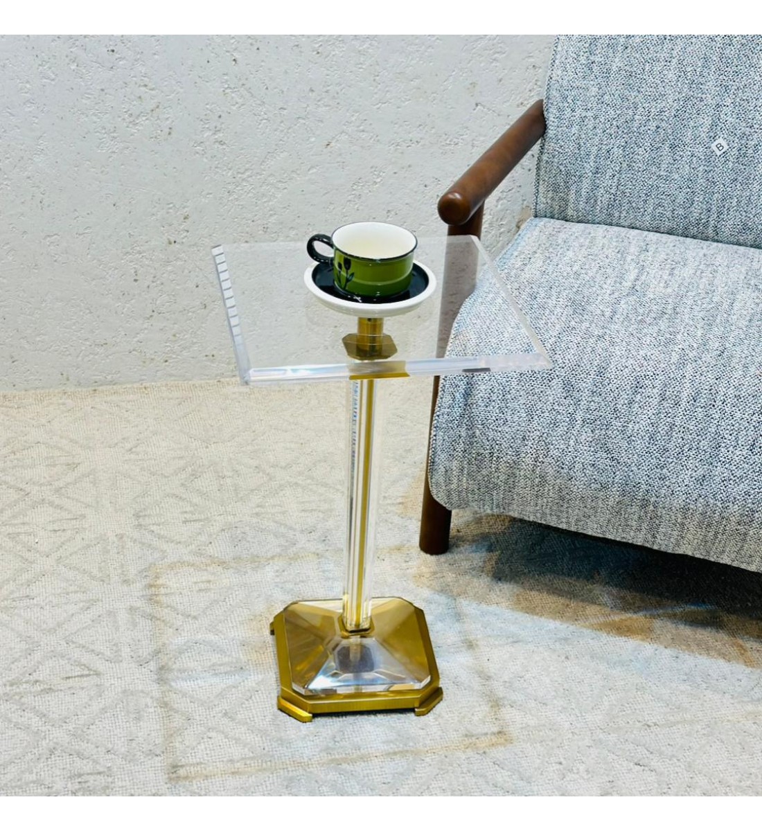  طاولة جانبية فاخرة بتصميم عصري أنيق 35×35×57سم 