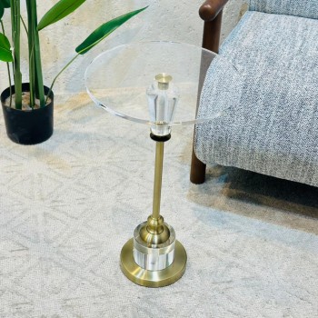  طاولة جانبية فاخرة بتصميم عصري أنيق 35×35×60سم 