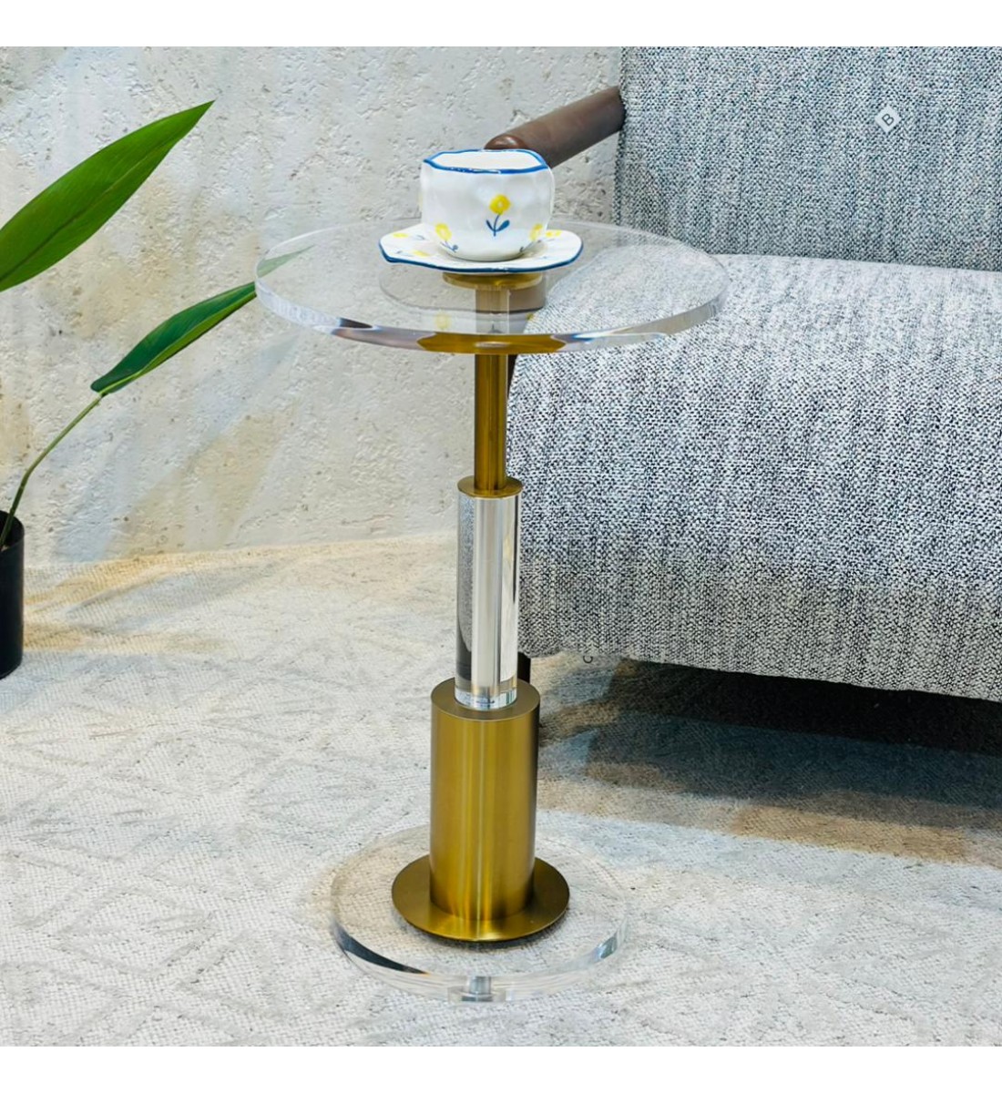  طاولة جانبية فاخرة بتصميم عصري أنيق 35×35×56سم 