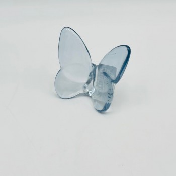 فراشة زجاج لون سماوي 