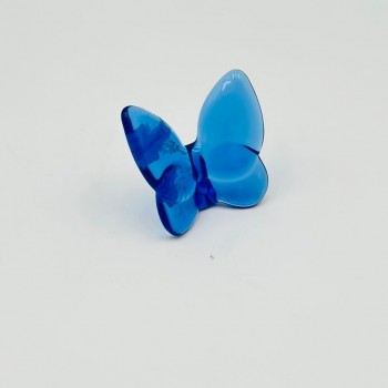 فراشة زجاج لون ازرق