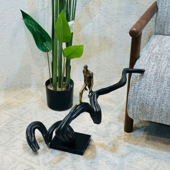 تمثال ديكور تجريدي رجل متسلق 57 × 23 × 47 سم