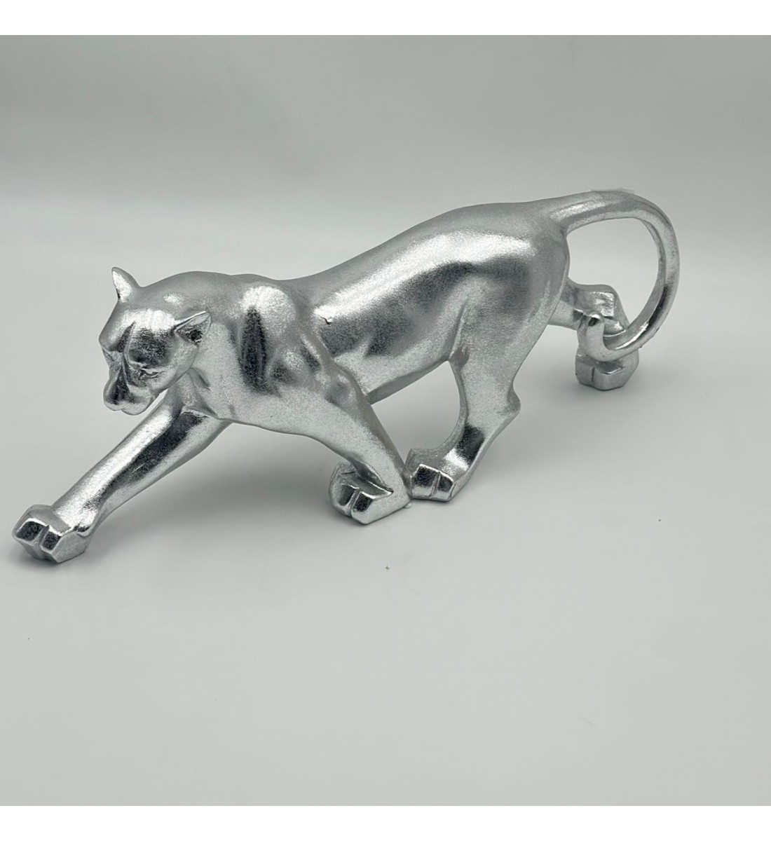 قطعة ديكور بتصميم  نمر فضي 38×15×5سم 