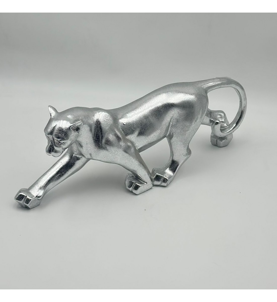 قطعة ديكور بتصميم  نمر فضي 38×15×5سم 