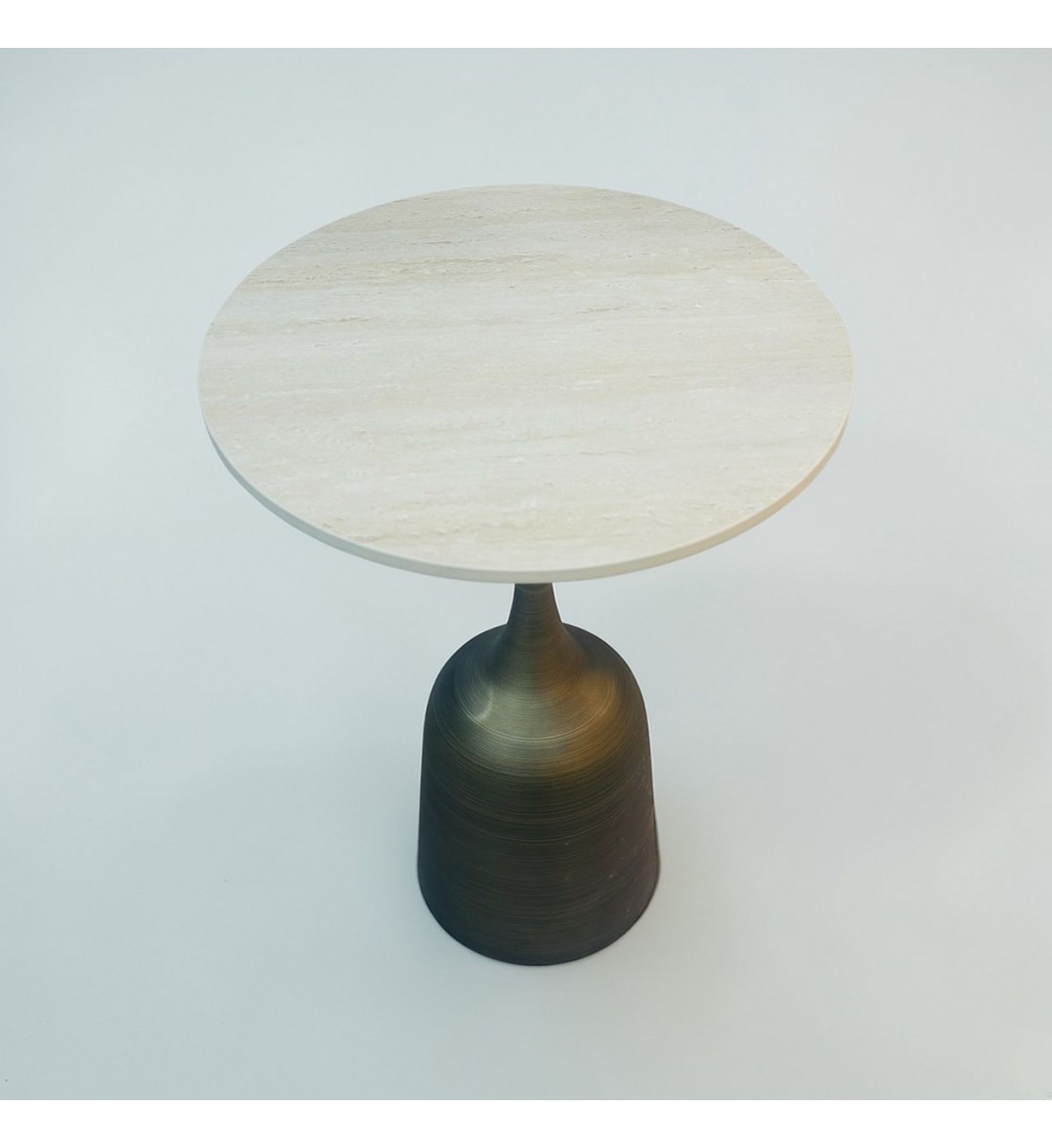 طاوله خدمه مفرده بتصميم مميز وفاخر