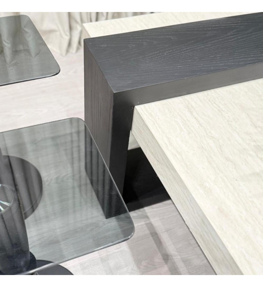 طقم طاولات لاين 5قطع سطح بديل رخام ترافنتينو قاعده خشب لون اسود (منتج تفصيل ) طقم طاولات لاين 5قطع سطح بديل رخام ترافنتينو قاعده خشب لون اسود (منتج تفصيل )