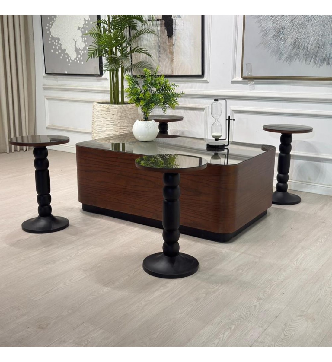 طقم طاولات سنديان 5قطع (منتج تفصيل ) طقم طاولات سنديان 5قطع (منتج تفصيل )