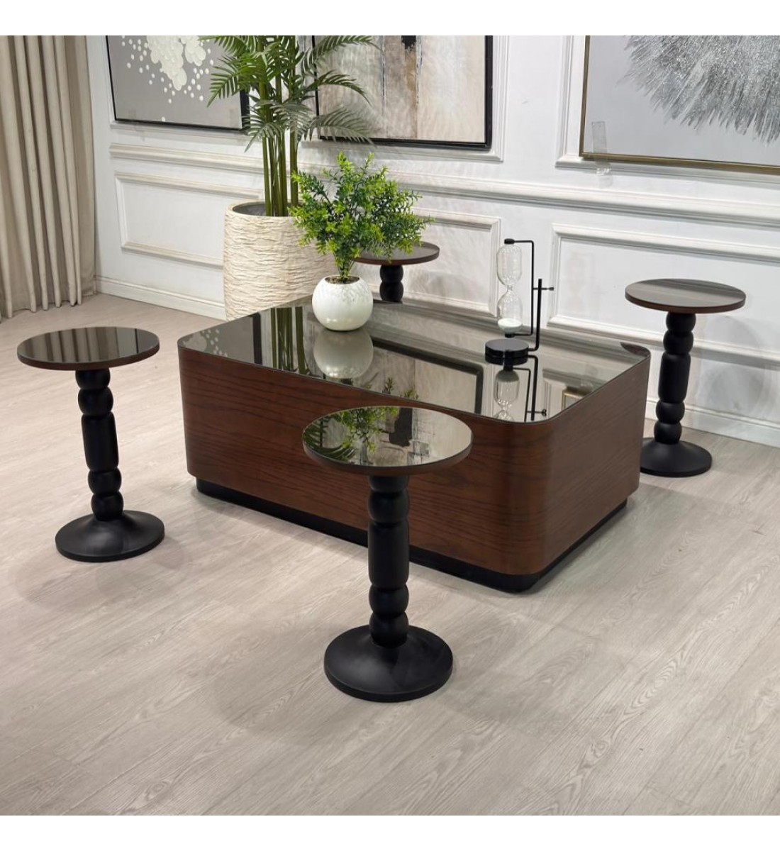 طقم طاولات سنديان 5قطع (منتج تفصيل ) طقم طاولات سنديان 5قطع (منتج تفصيل )