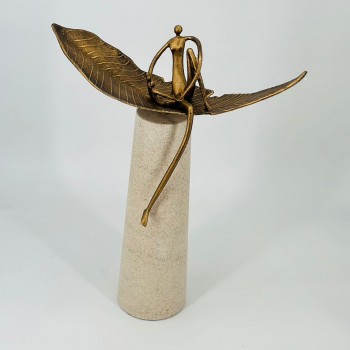 تحفة ديكور فنية بتصميم أنيق يعكس الطابع العصري الراقي،44×32×12سم 