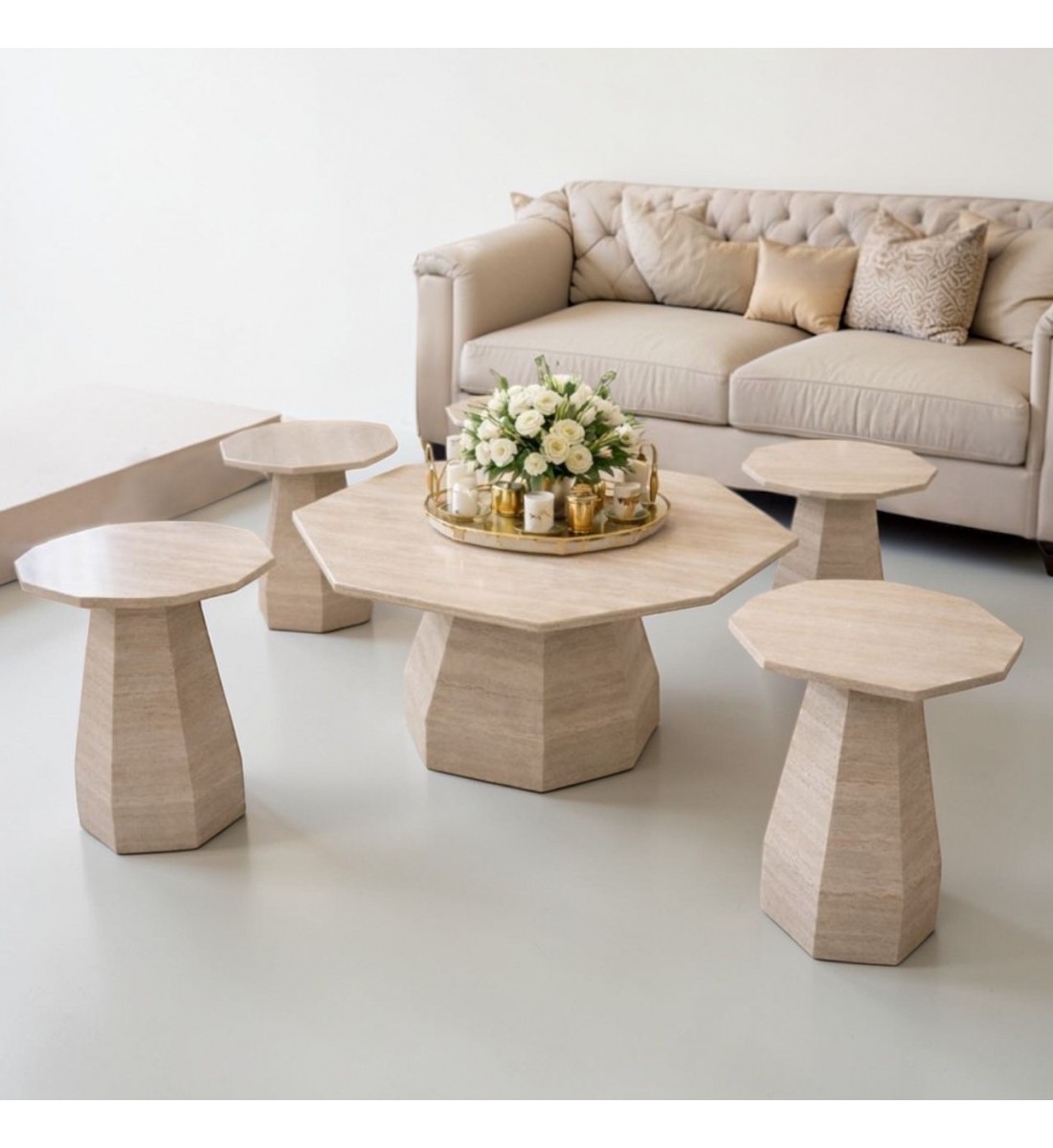  طقم الطاولات الرخامي بتصميمه الهندسي المثمن المبتكر 5قطع 