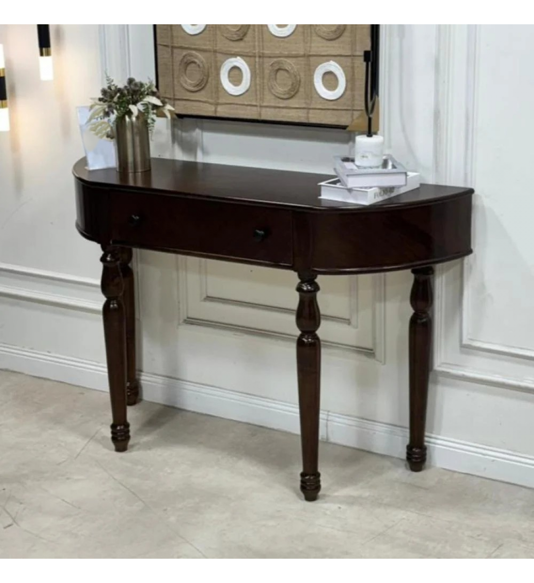 طاولة كونسول خشبية   – توازن مثالي بين العملية والأناقة الكلاسيكية (منتج تفصيل )