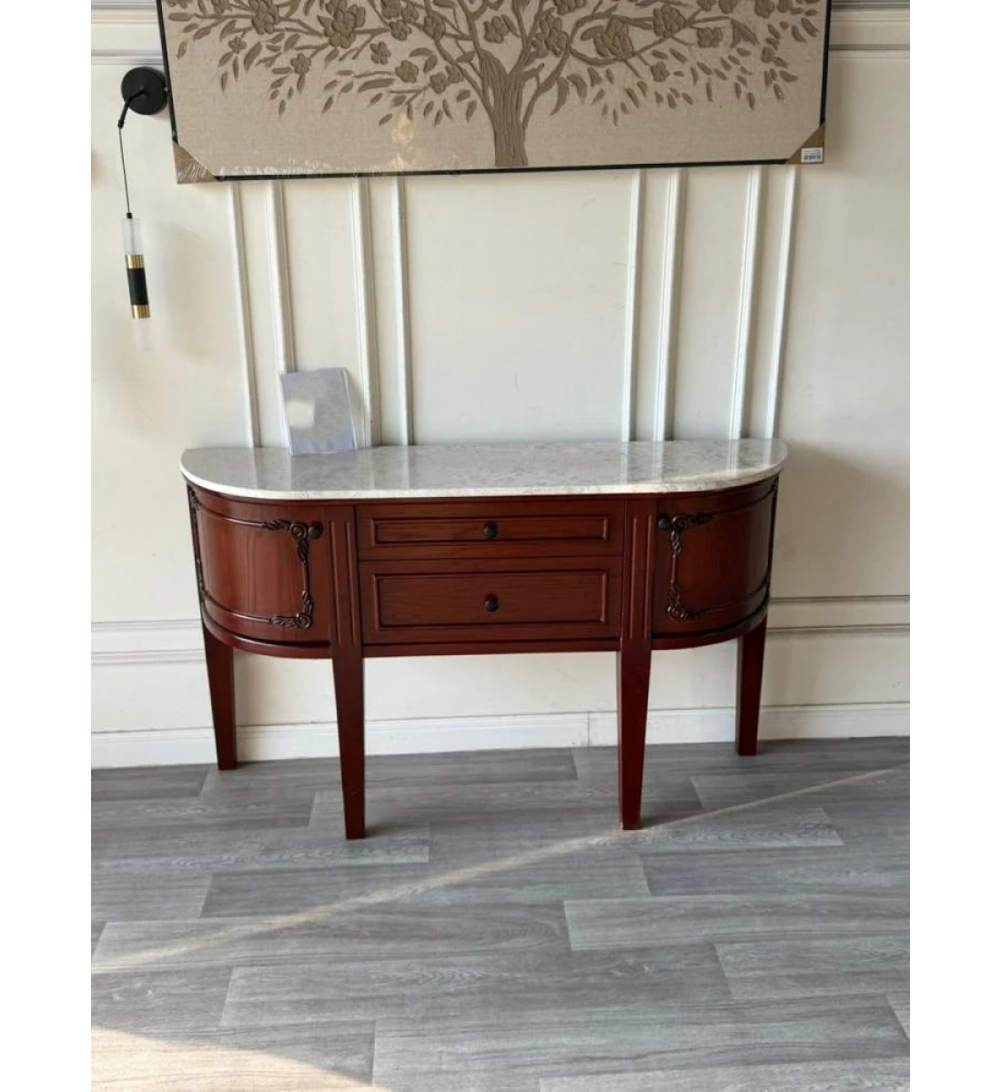 طاولة كونسول خشبية سطح رخامي ابيض – توازن مثالي بين العملية والأناقة الكلاسيكية (منتج تفصيل ) طاولة كونسول خشبية سطح رخامي ابيض – توازن مثالي بين العملية والأناقة الكلاسيكية (منتج تفصيل )