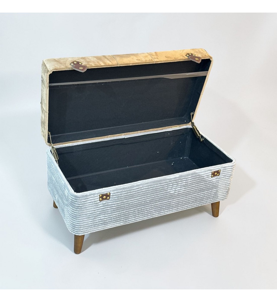 مقعد صندوق  سجاد بوكليه80×40×42سم 