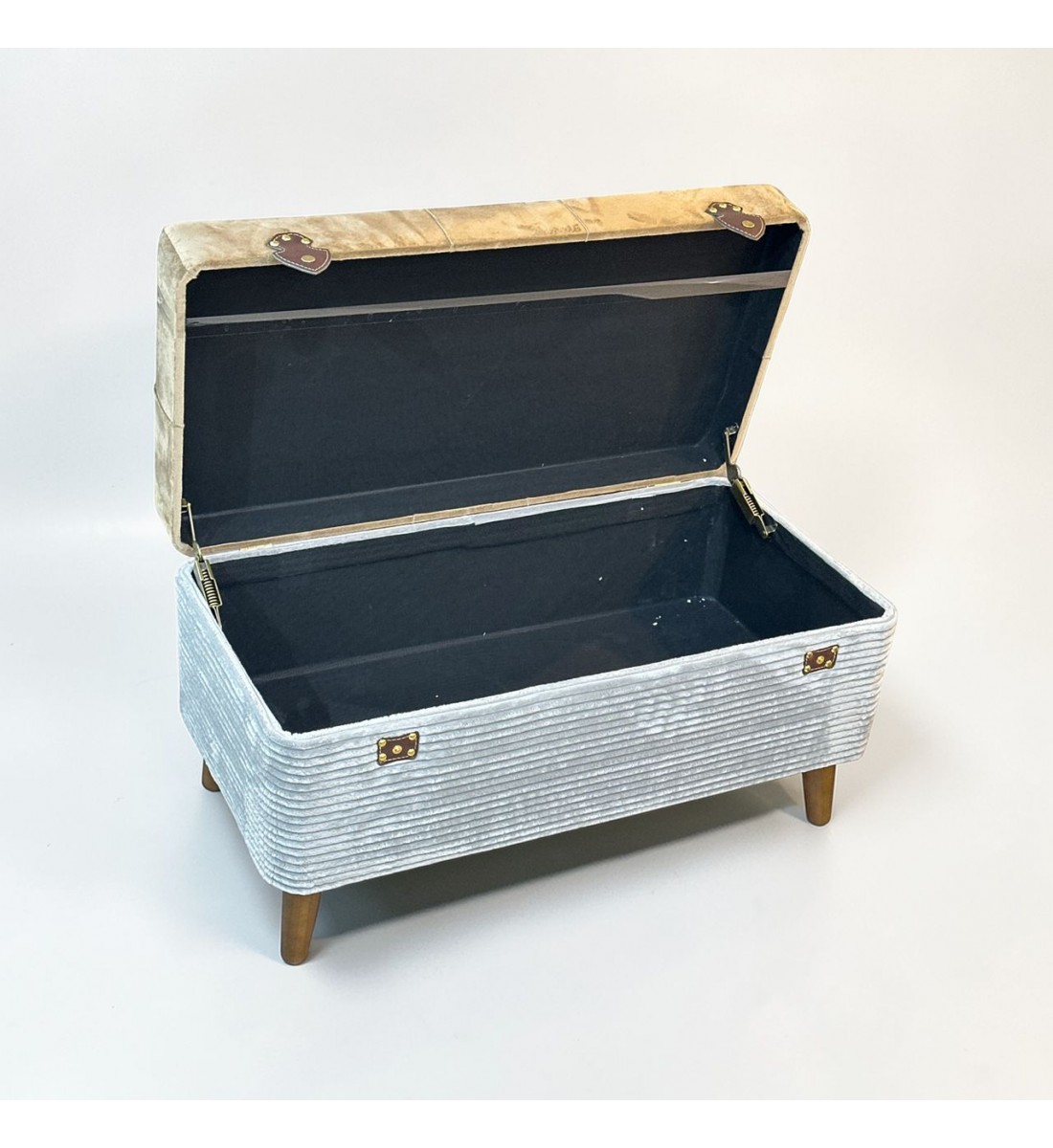 مقعد صندوق  سجاد بوكليه80×40×42سم 