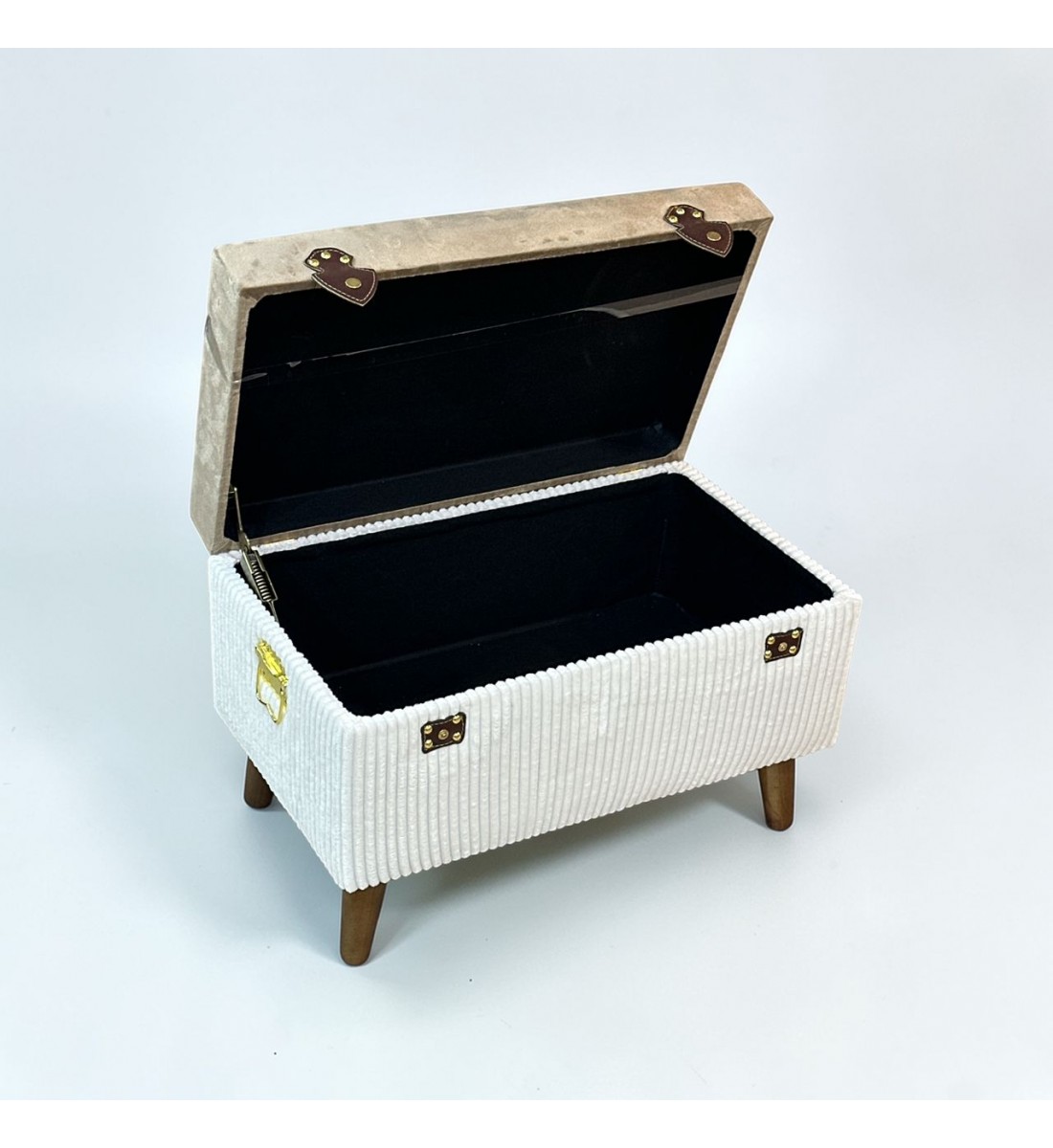 مقعد صندوق  سجاد بوكليه70×40×52سم 