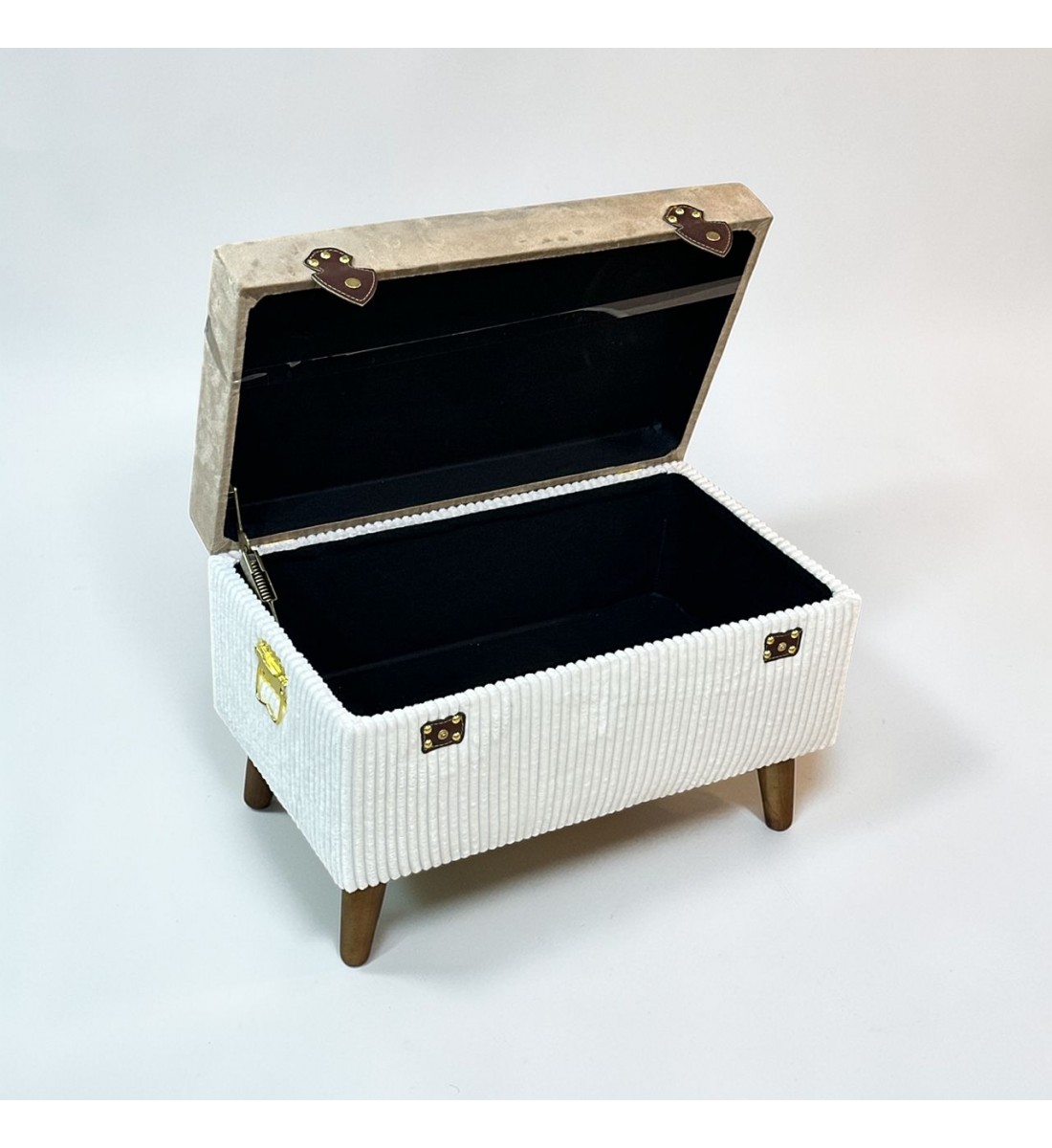 مقعد صندوق  سجاد بوكليه60×35×40سم 