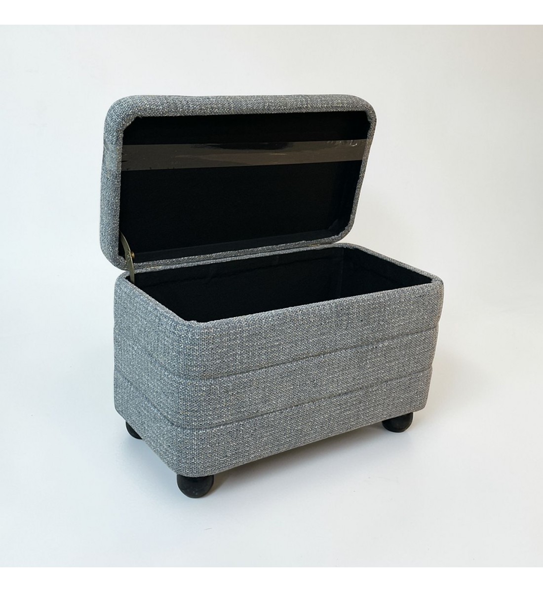 مقعد صندوق  سجاد بوكليه70×50×40سم 