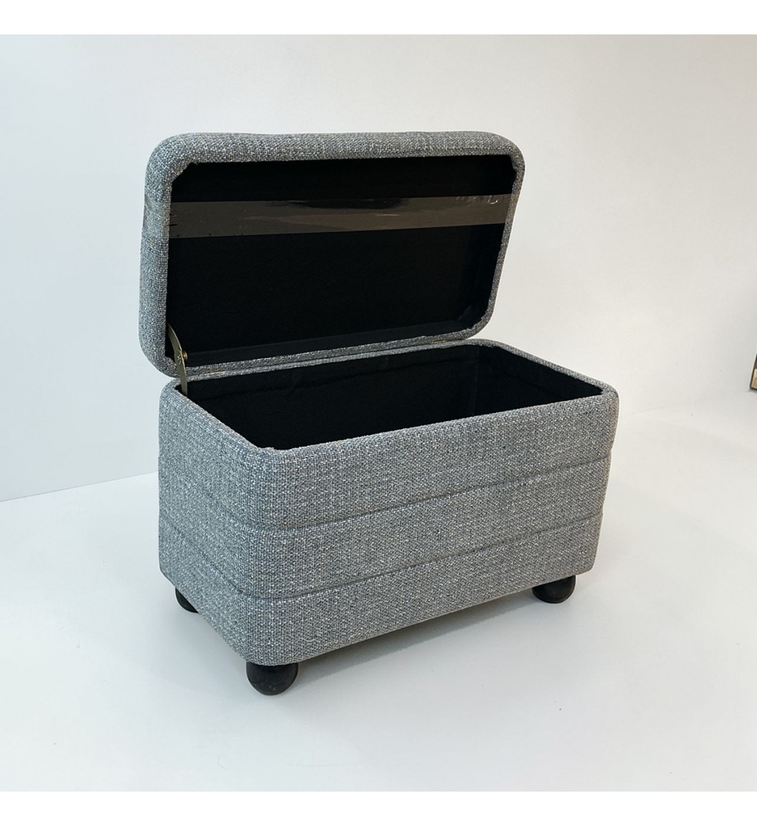 مقعد صندوق  سجاد بوكليه 60×35×43سم 