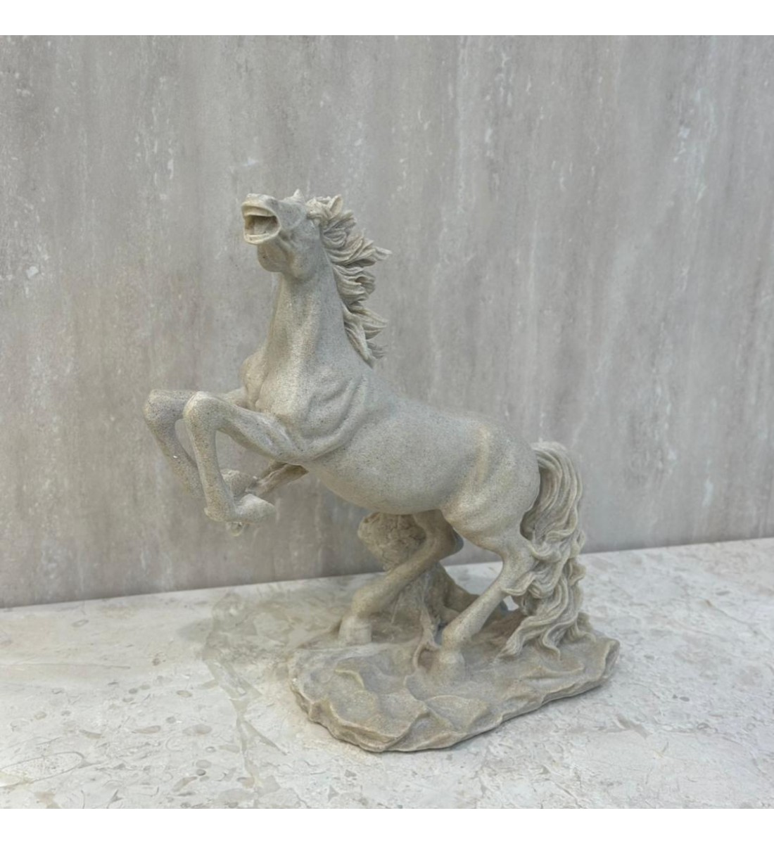 تحفة سيراميك بيج32×24×14سم 