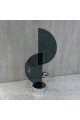 قطعة ديكور فنية بتصميم هندسي عصري يجمع بين الانسيابية والجرأة، 37×13×7سم 