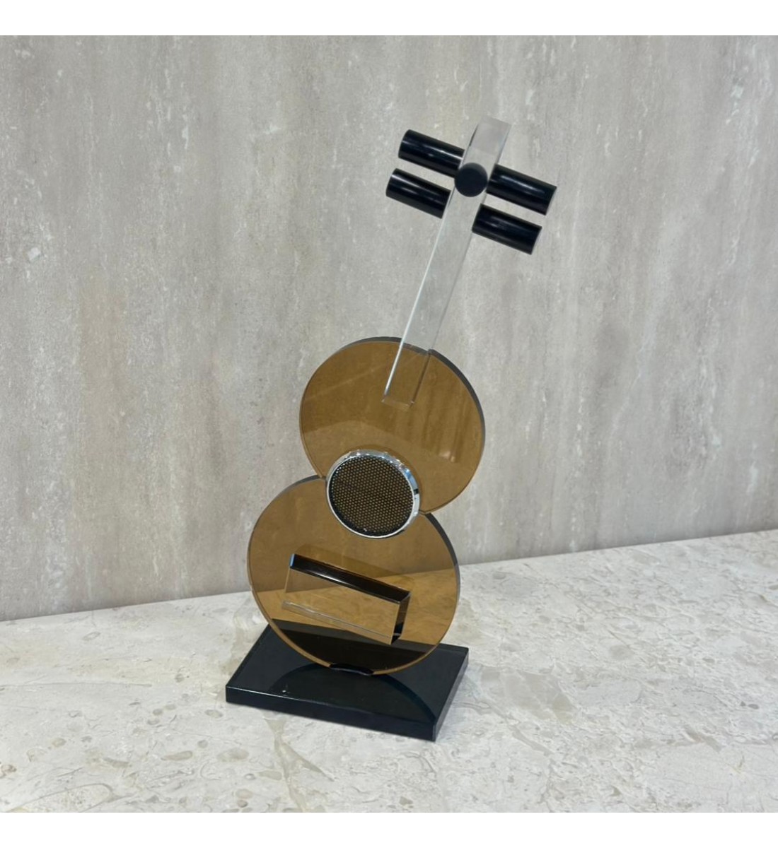 قطعة ديكور فنية بتصميم مبتكر مستوحى من آلة العود، 34×12×8سم 