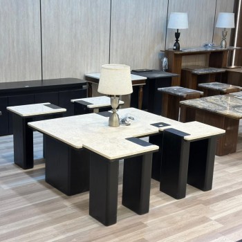 طقم طاولات ضيافة مع 4 خدمة قاعده خشب سطح رخام (منتج تفصيل )