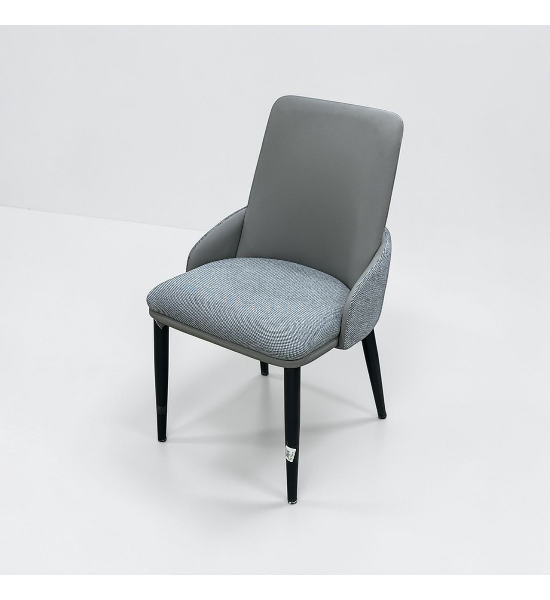 كرسي مفرد عصري وأنيق لتجربة جلوس لا مثيل لها 54.5×43×90سم كرسي مفرد عصري وأنيق لتجربة جلوس لا مثيل لها 54.5×43×90سم