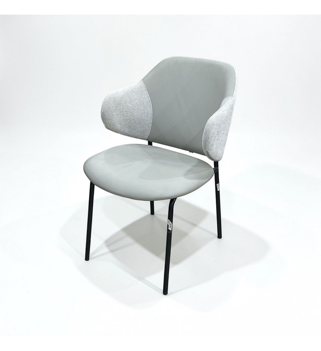 كرسي مفرد عصري وأنيق لتجربة جلوس لا مثيل لها  80×60×58سم 