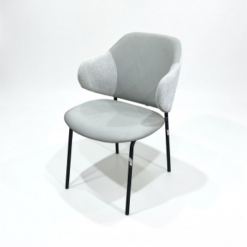 كرسي مفرد عصري وأنيق لتجربة جلوس لا مثيل لها  80×60×58سم 