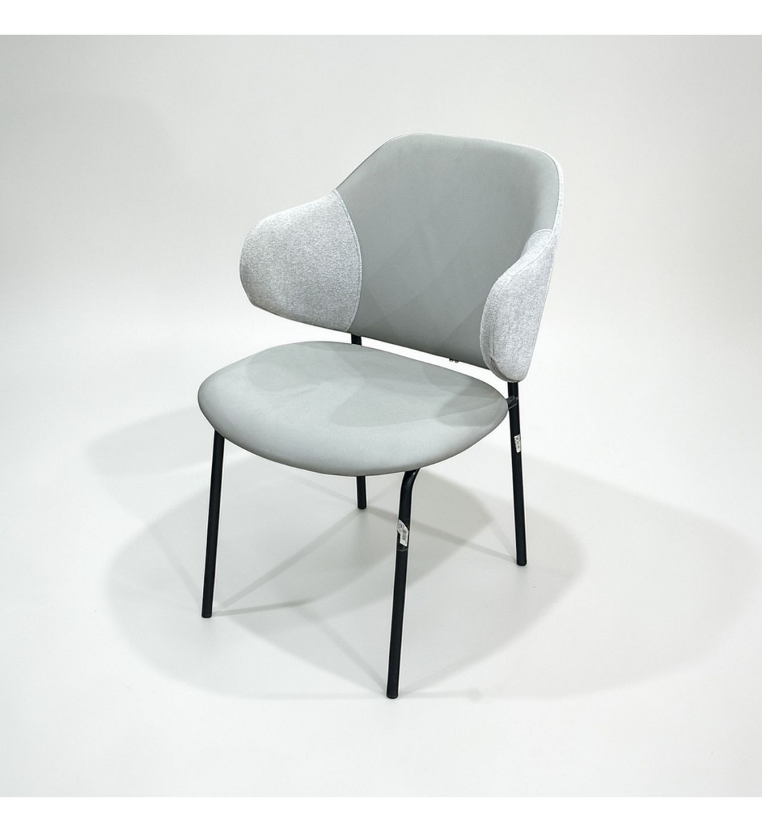 كرسي مفرد عصري وأنيق لتجربة جلوس لا مثيل لها  80×60×58سم 