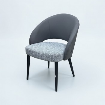 كرسي قماش رمادي علي جلد 82×58×53سم