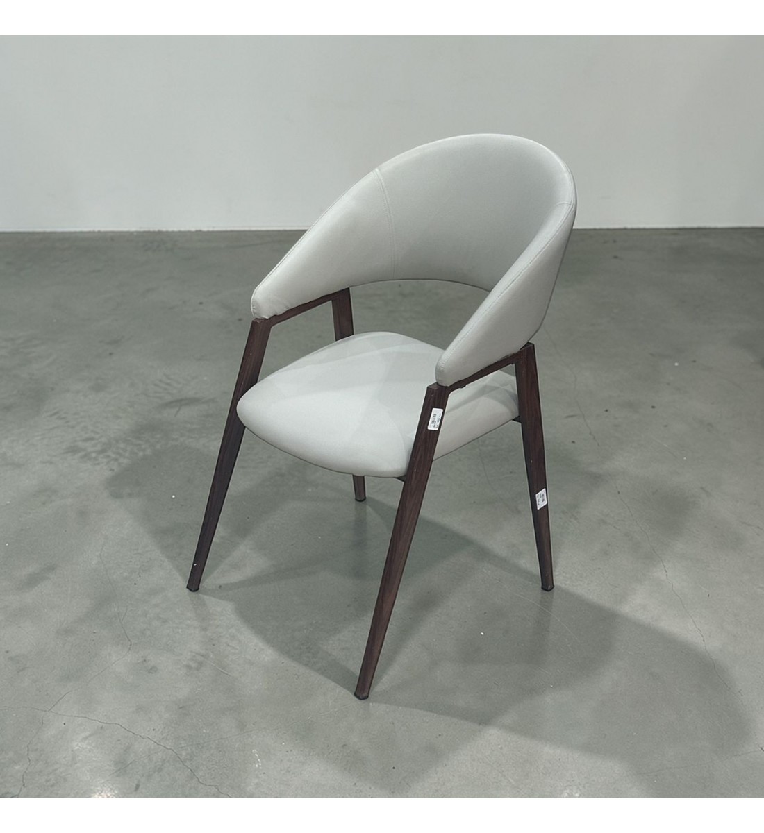 كرسي جلد 52×50×76سم 