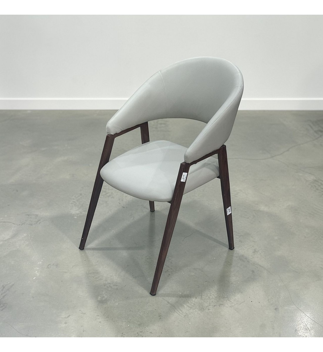 كرسي جلد 52×50×76سم 