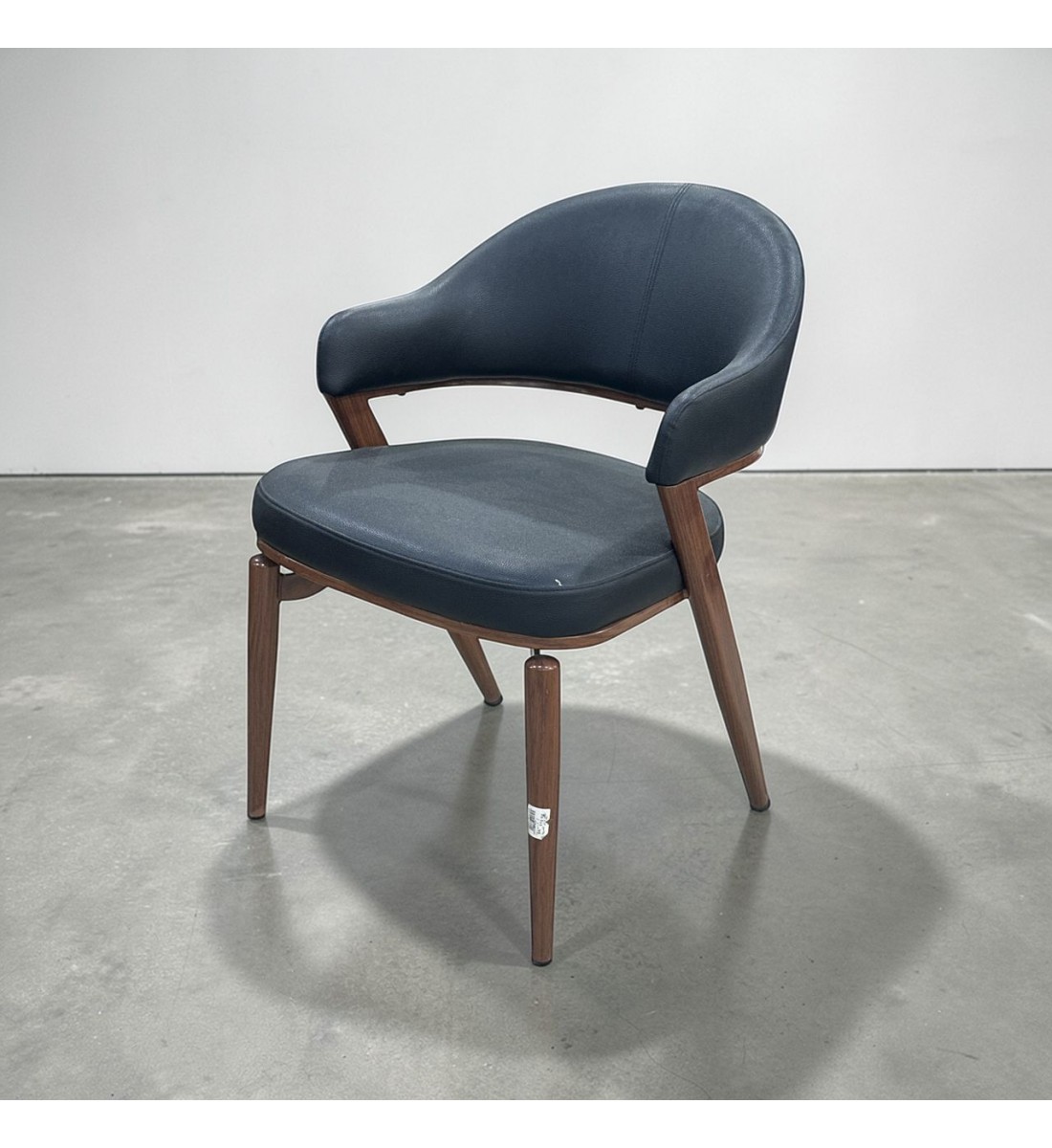 كرسي جلد 52×50×76سم 