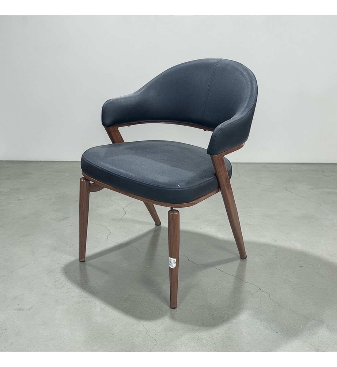 كرسي جلد 52×50×76سم 