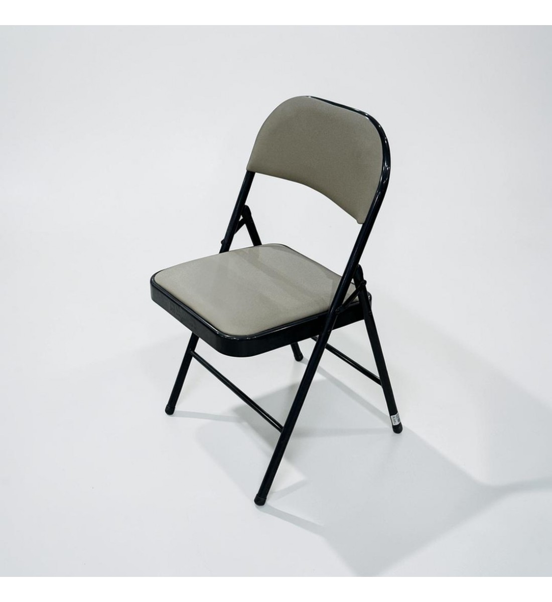 كرسي قابل للطي مبطن جلد ، كرسي قابل للطي مبطن جلد ،